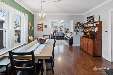 Dining - 950 S Elm Ave, Kankakee, IL 60901 photo 2 of 3
