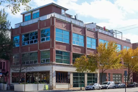 1725 W Division St #301, Chicago, IL 60622