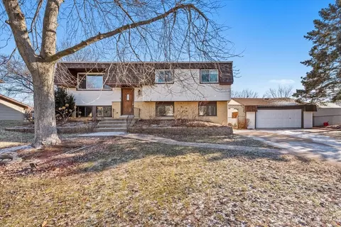 335 Gehrig Cir, Bolingbrook, IL 60440