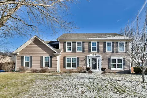 2204 Pebble Beach Dr, Plainfield, IL 60586