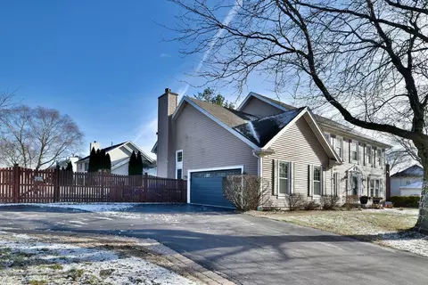 2204 Pebble Beach Dr, Plainfield, IL 60586 photo 3