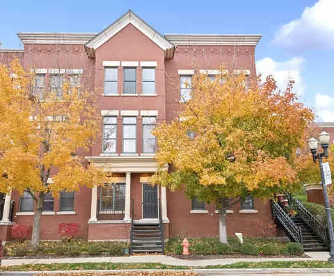 161 S Grove Ave, Elgin, IL 60120