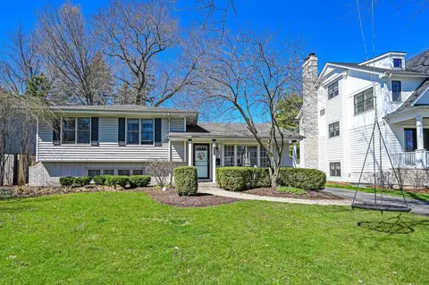 556 Jefferson St, Hinsdale, IL 60521