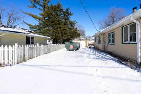 Exterior - 316 E 16th St, Lockport, IL 60441 photo 11 of 11