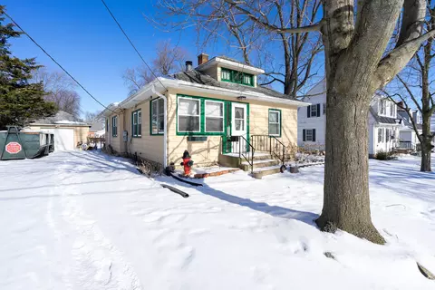 Exterior - 316 E 16th St, Lockport, IL 60441 photo 10 of 11