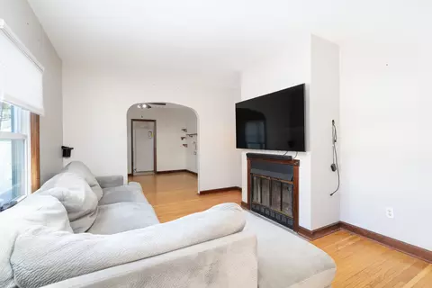 Living - 316 E 16th St, Lockport, IL 60441 photo 1 of 2