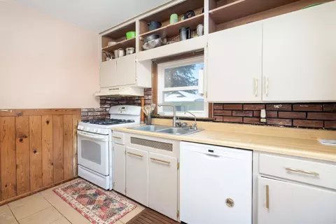Kitchen - 316 E 16th St, Lockport, IL 60441 photo 2 of 2