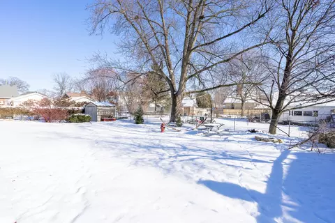 Exterior - 316 E 16th St, Lockport, IL 60441 photo 6 of 11