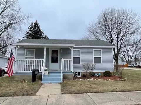 418 N Taylor St, Marengo, IL 60152