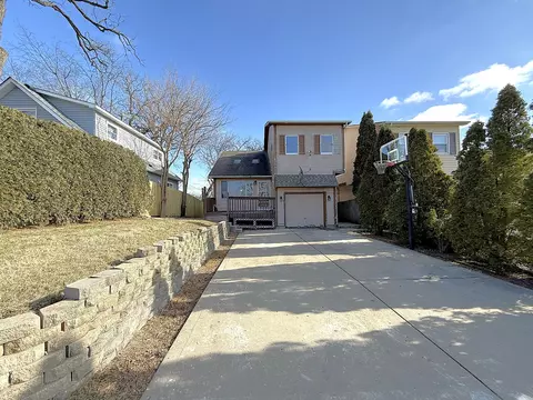 1201 Sunset Dr, Round Lake Beach, IL 60073