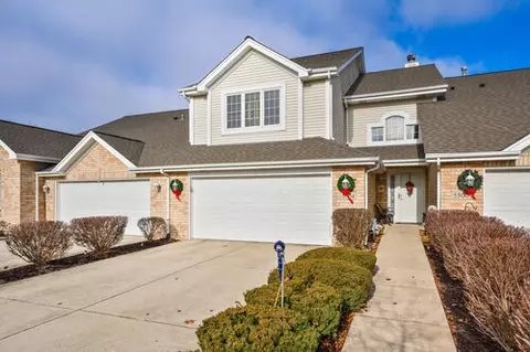5504 Foxwoods Dr, Oak Lawn, IL 60453