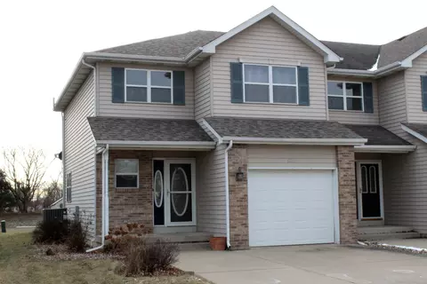 1238 E Arnold St, Sandwich, IL 60548