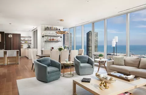 Living - 363 E Wacker Dr #3009, Chicago, IL 60601 photo 2 of 4