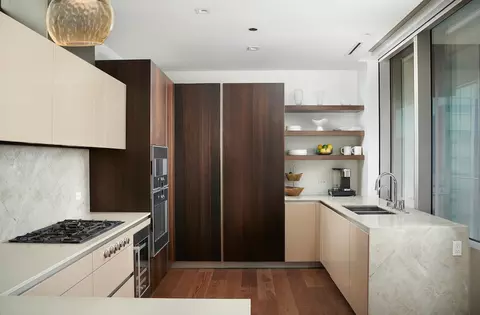 Kitchen - 363 E Wacker Dr #3009, Chicago, IL 60601 photo 2 of 3