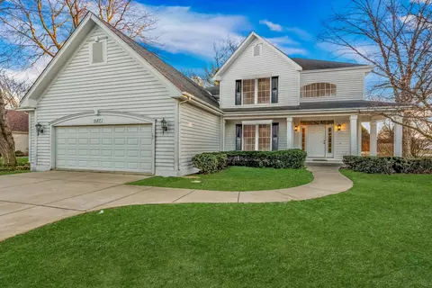 1127 Palmer Ct, Crystal Lake, IL 60014