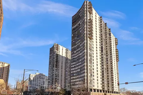 5701 N Sheridan Rd #28Q, Chicago, IL 60660