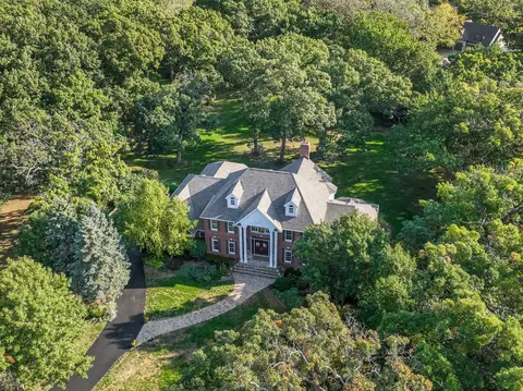 3 N071 Campton Woods Dr, Campton Hills, IL 60119