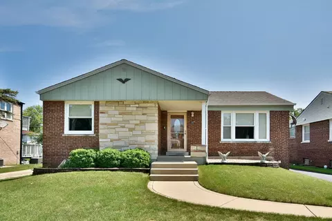 2323 S 4th Ave, North Riverside, IL 60546 photo 2