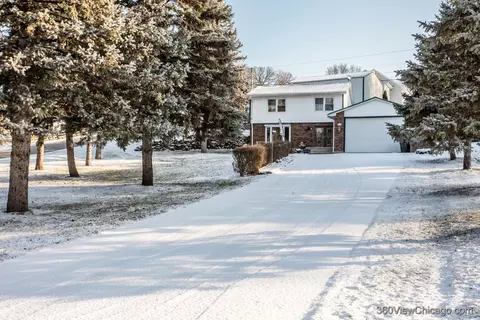 35225 N Sheridan Dr, Ingleside, IL 60041