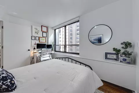 Bedroom - 222 E Pearson St #609, Chicago, IL 60611 photo 5 of 5