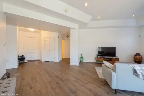 Living - 2660 Summit Dr #307, Glenview, IL 60025 photo 3 of 3