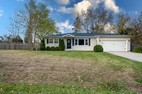 1006 Oeffling Dr, Johnsburg, IL 60051