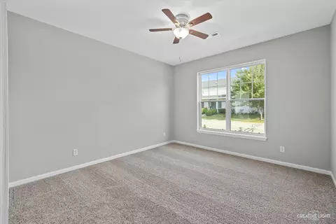 104 Riverbend Dr, Genoa, IL 60135 photo 6