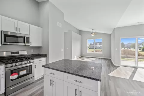104 Riverbend Dr, Genoa, IL 60135 photo 20