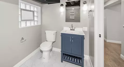 Bath - 164 E 122nd St, Chicago, IL 60628 photo 4 of 4