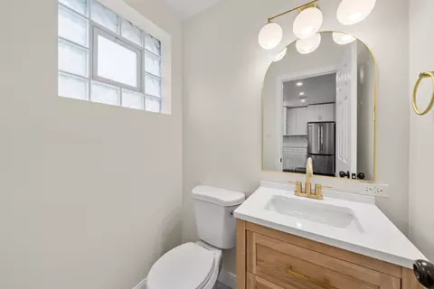Bath - 164 E 122nd St, Chicago, IL 60628 photo 2 of 4