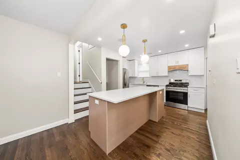 Entry Way - 164 E 122nd St, Chicago, IL 60628 photo 1 of 2