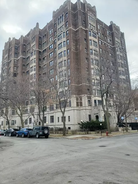 6901 S Oglesby Ave #10A, Chicago, IL 60649