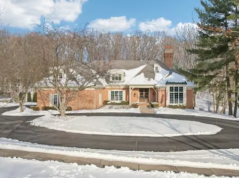 629 Fox Glen Dr, Saint Charles, IL 60174