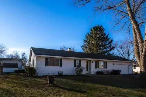 23515 127th St, Trevor, WI 53179