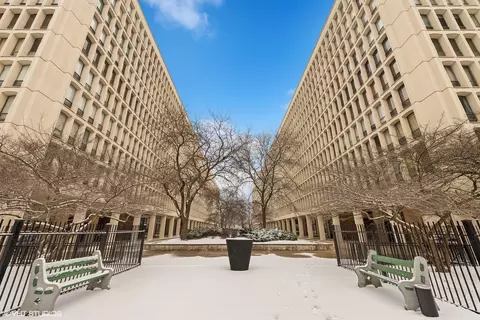 1450 E 55th Pl #530S, Chicago, IL 60637