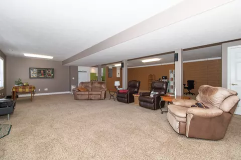 2485 Heather Ridge Dr, Normal, IL 61761 photo 38