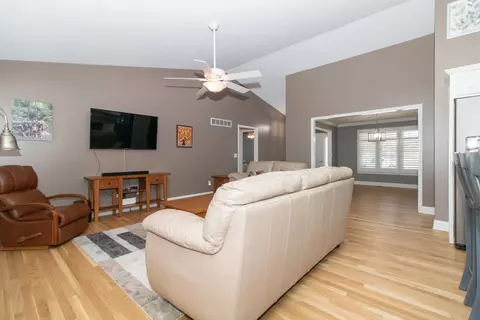 2485 Heather Ridge Dr, Normal, IL 61761 photo 11
