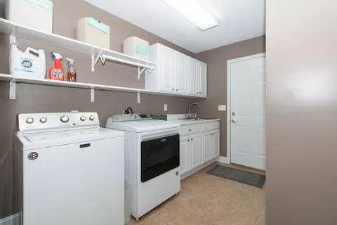 2485 Heather Ridge Dr, Normal, IL 61761 photo 23
