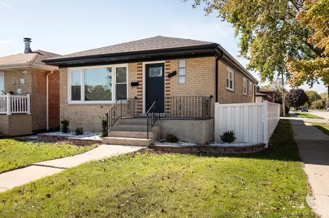 7700 Massasoit Ave, Burbank, IL 60459 photo 2