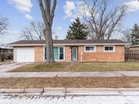312 Somonauk St, Park Forest, IL 60466