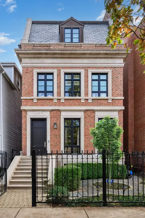 2637 N Racine Ave, Chicago, IL 60614