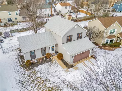 View/Area - 1120 Warington Ln, Hoffman Estates, IL 60169 photo 3 of 8