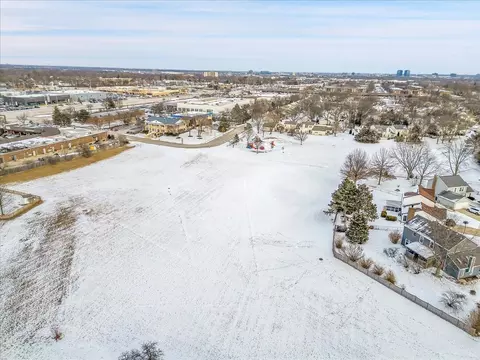 View/Area - 1120 Warington Ln, Hoffman Estates, IL 60169 photo 8 of 8