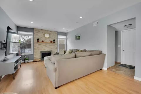 Other - 1120 Warington Ln, Hoffman Estates, IL 60169 photo 4 of 9