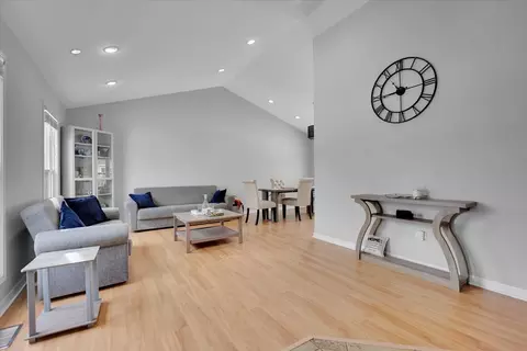 Other - 1120 Warington Ln, Hoffman Estates, IL 60169 photo 1 of 9