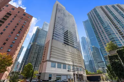 333 N Canal St #3602, Chicago, IL 60606