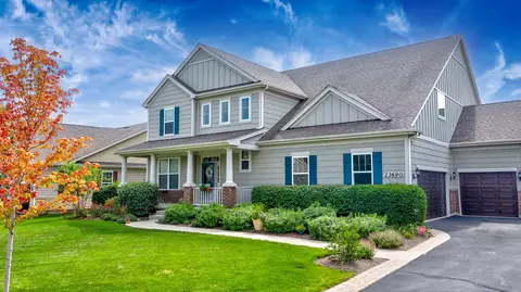 23690 N Sanctuary Club Dr, Kildeer, IL 60047