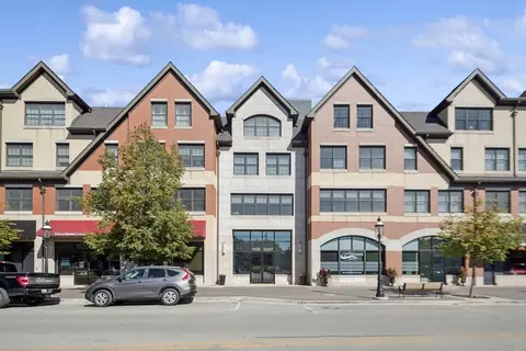 10 E Burlington Ave #4A, Riverside, IL 60546