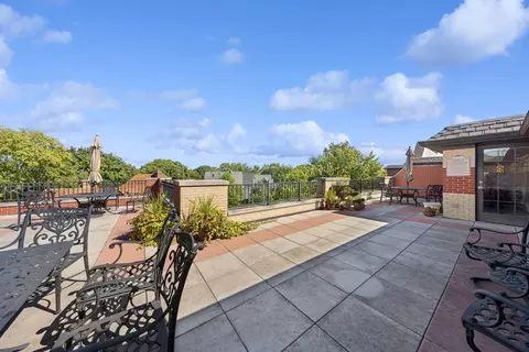 10 E Burlington Ave #4A, Riverside, IL 60546 photo 3