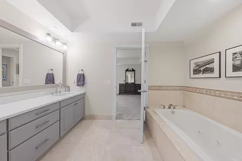 10 E Burlington Ave #4A, Riverside, IL 60546 photo 25